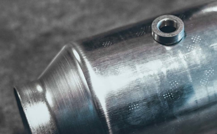 MagnaFlow Universal Catalytic Converter 2.75inch C/C Met.