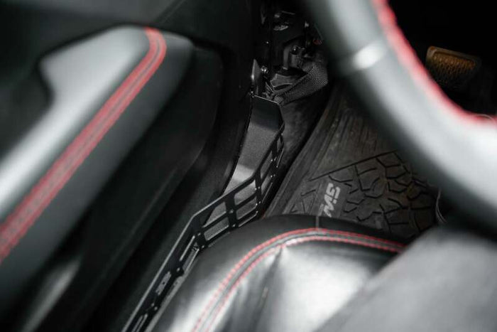 DV8 Offroad 18-20 Jeep Wrangler (JL)/Gladiator (JT) Front Door Pocket Molle Panels